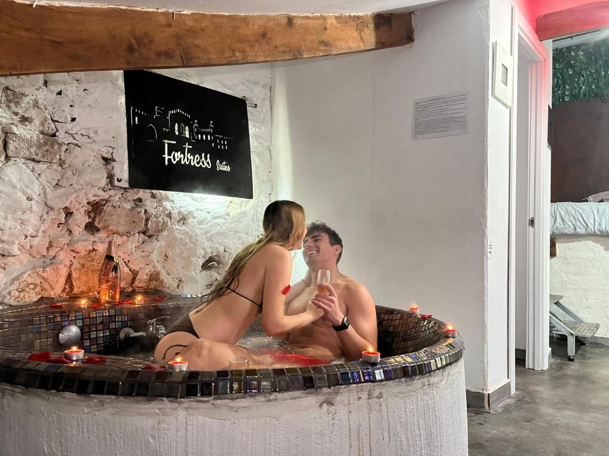 Xàtiva Fortress Jacuzzi Suites المظهر الخارجي الصورة