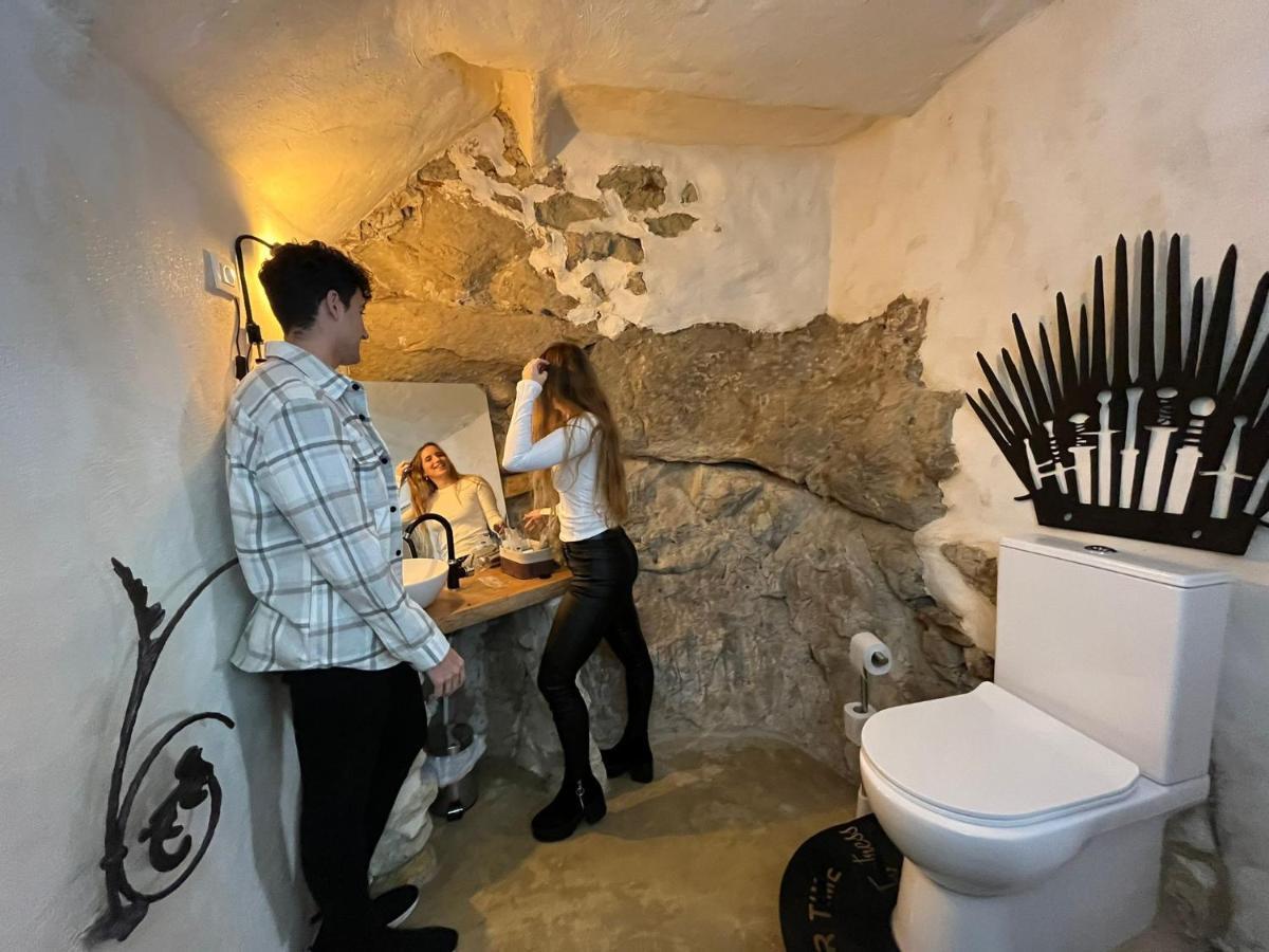 Xàtiva Fortress Jacuzzi Suites المظهر الخارجي الصورة
